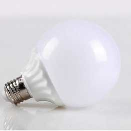 LED 